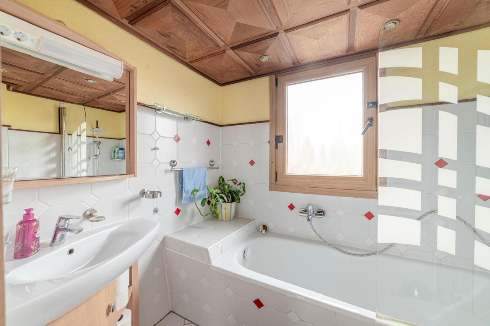 Cozy Villa With Garden, Balcony And Parking Area In Duesseldorf Bagian luar foto